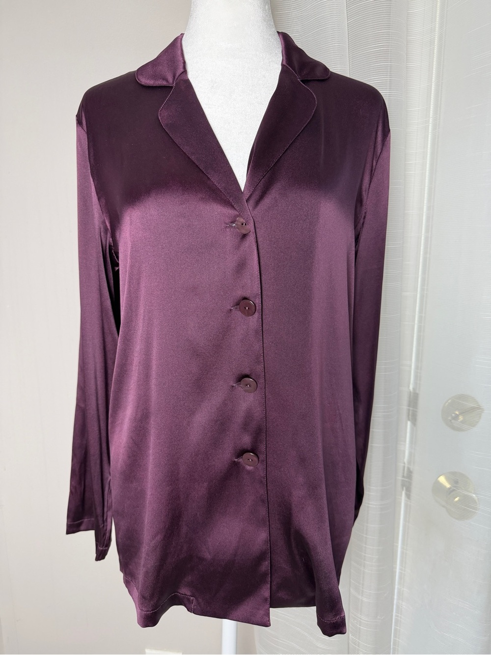 NWT Vanity Fair France Silk Plum Button-Up Pajama Top Small